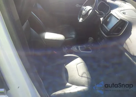 2015 Jeep Cherokee Limited from USA, damaged, VIN 1C4PJMDS5FW718342